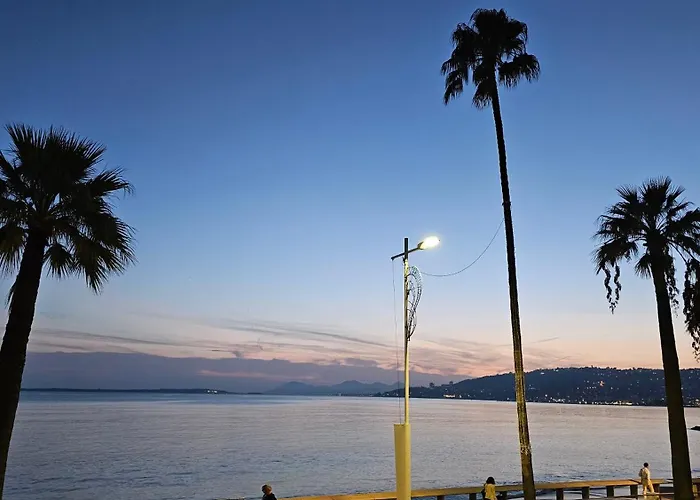 Deux Pièces Cosy, Front De Mer, Terrasse Et 2 Sdb *