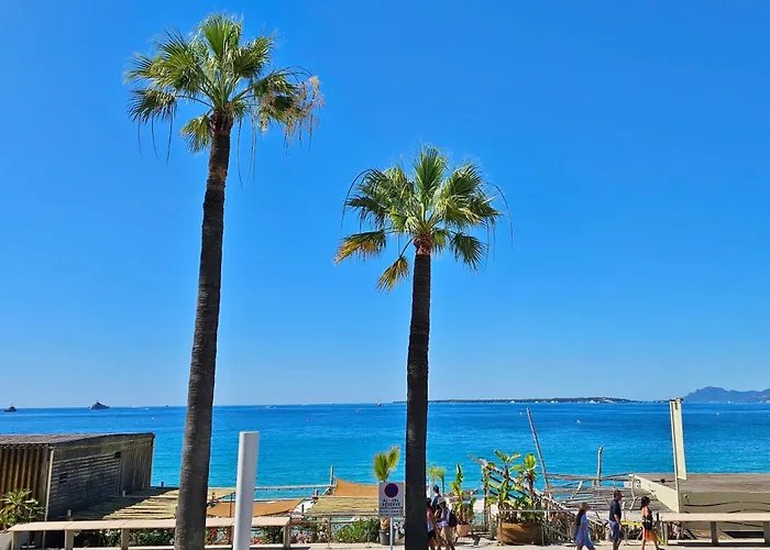 Deux Pièces Cosy, Front De Mer, Terrasse Et 2 Sdb Appartement Antibes