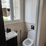 Daire Deux Pieces Cosy, Front De Mer, Terrasse Et 2 Sdb Antibes
